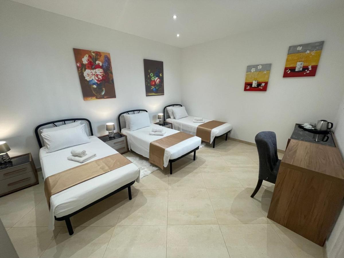 Bed and Breakfast Alina Boutique Living Виктория Экстерьер фото
