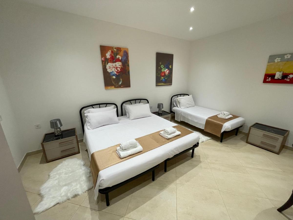 Bed and Breakfast Alina Boutique Living Виктория Экстерьер фото
